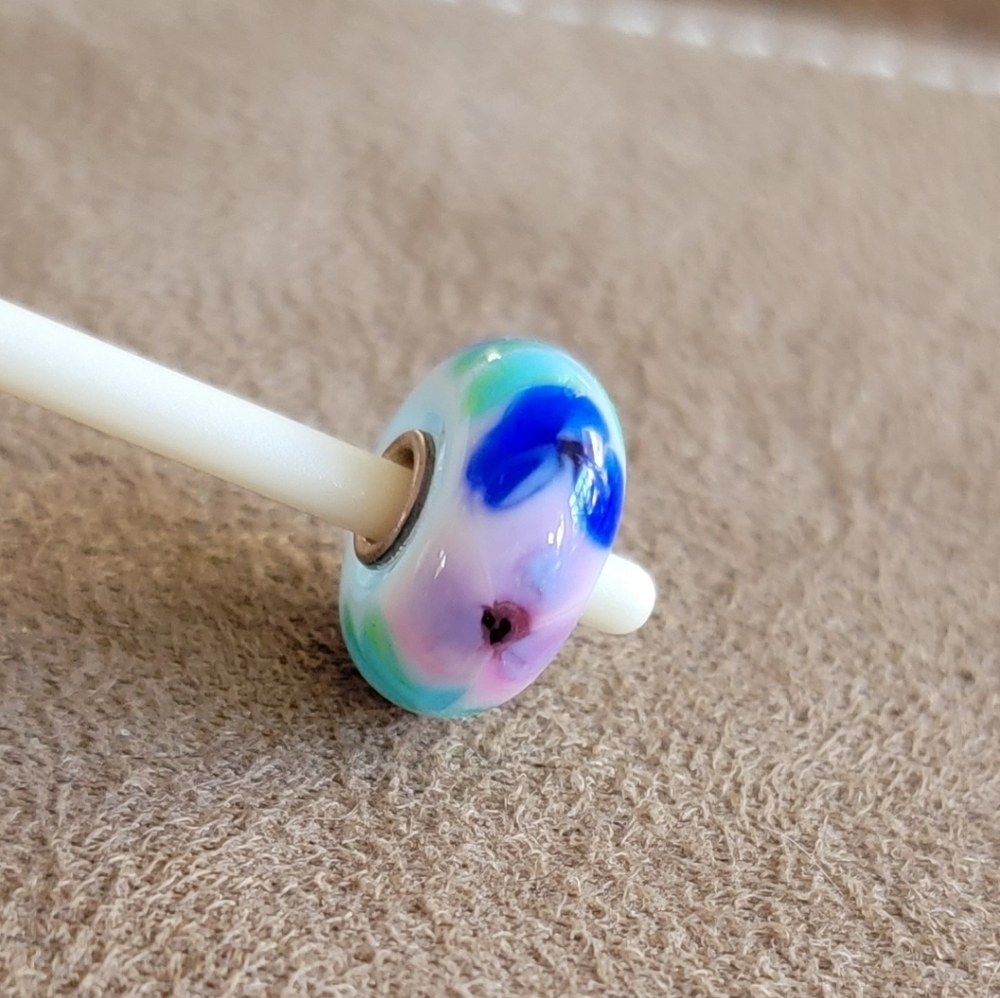 Trollbeads French Anemone Sterling, Glass Bead